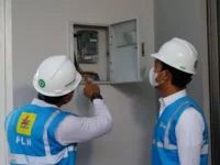 PT PLN (Persero) memberikan diskon tambah daya listrik 50% kepada pelanggan mulai 10 Agustus hingga 23 Agustus 2025 ini. Diskon ini bagian dari program spesial bertajuk "Energi Kemerdekaan" menyambut HUT ke-80 Kemerdekaan RI.
