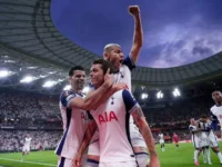 Pemain Tottenham Hotspur merayakan gol pada laga sebelumnya, menjadi modal semangat jelang menghadapi PSG di final Piala Super Eropa 2025.