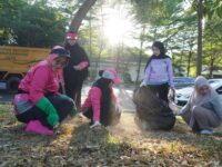 Melinda Aksa Tanam Bougenville dan Biopori di Anjungan Losari Dukung Program Jumat Bersih