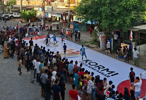 KORMI Makassar dan Kecamatan Mariso Ajak Warga Lestarikan Olahraga Tradisional Lewat Perayaan HUT RI ke-80