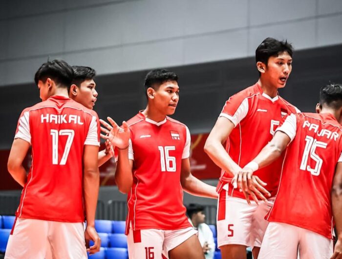 Sumber Foto : Volleyballworld, Timnas Voli Putra Indonesia dalam gelaran Piala Dunia Voli U21 2025 putra ketika berhadapan dengan Argentina di Jiangmen Sports Center, China, pada 25 Agustus 2025.