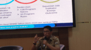 Sumber Foto : Humas Pemprov, Sekretaris Bapperida Sulbar, Muh. Darwis Damir, sedang menyampaikan paparan dalam Rapat Koordinasi PPID di Marasa Corner, Kantor Gubernur Sulbar, Selasa (26/8/2025).