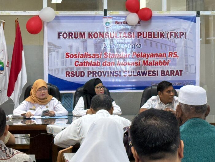 RSUD Regional sulbar adakan Forum Konsultasi Publik (FKP) terkait Standar Pelayanan Rumah Sakit, Cathlab, serta inovasi layanan unggulan Malaqbbi’, Rabu (20/8/2025).