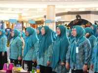  Pengurus TP PKK Kota Makassar hadir dalam Gebyar PKK di Trans Studio Mall, menandai Hari Kesatuan Gerak PKK ke-53, Jumat (22/8/2025). 