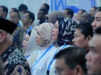 Sumber Foto : Humas Pemkot, Wakil Wali Kota Makassar, Aliyah Mustika Ilham (tengah) hadiri Rapat Koordinasi Nasional (Rakornas) Produk Hukum Daerah 2025 di Aula Bahteramas Kantor Gubernur Sulawesi Tenggara, Rabu (27/8/2025).
