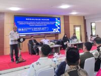 Sumber Foto : Humas Pemprov, Plh. Sekprov Sulbar Herdin Ismail membuka Sosialisasi Hukum terkait Peran Kuasa Hukum dalam Penanganan Perkara di Lingkup Pemprov Sulbar, di Aula Marasa Corner, Kompleks Kantor Gubernur Sulbar, Kamis (4/9/2025).