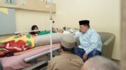Sumber Foto : Humas Pemprov/Wakil Gubernur Sulawesi Barat, Salim S. Mengga, jenguk Annangguru Bukku KH. Hasan Sanusia di RSUD Andi Depu, Polman, Sabtu (6/9/2025).