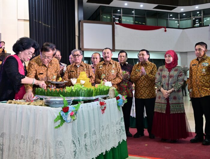 Sumber Foto : Humas Pemkot/Wakil Wali Kota Makassar, Aliyah Mustika Ilham, menghadiri syukuran HUT ke-66 PEPABRI di Balai Prajurit Jenderal M. Jusuf, Jl. Jendral Sudirman, Kota Makassar, Jumat (12/9/2025).
