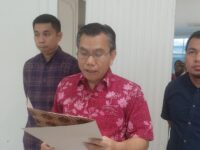 Sumber Foto : Humas Pemkot/Kepala Bagian Ekonomi Pembangunan (Ekbang) Setda Kota Makassar, Muh Amri Maula, memberikan keterangan pers terkait proses seleksi Direksi BUMD di Balai Kota Makassar, Jumat (12/9/2025).