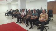 Sumber Foto : Humas Pempov/Suasana Rapat Paripurna dengan agenda mendengarkan jawaban Gubernur Sulbar, Suhardi Duka, atas pandangan umum fraksi-fraksi DPRD terhadap R-APBD 2026. di Gedung DPRD Sulbar, Kamis (11/9/2025).