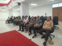 Sumber Foto : Humas Pempov/Suasana Rapat Paripurna dengan agenda mendengarkan jawaban Gubernur Sulbar, Suhardi Duka, atas pandangan umum fraksi-fraksi DPRD terhadap R-APBD 2026. di Gedung DPRD Sulbar, Kamis (11/9/2025).