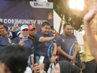 Sumber Foto : Humas Pemkot/Wali Kota Makassar, Munafri Arifuddin bersama jajaran dan panitia saat melepas ribuan peserta SMAnSA RUN 2025 di Jalan Jenderal Ahmad Yani, Makassar, Minggu (21/9/2025).